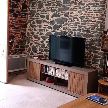 Spacieux T2 A Deux Pas De La *
