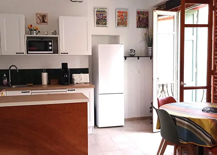 Spacieux T2 A Deux Pas De La